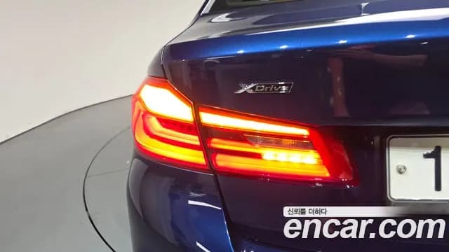 2018 BMW 5Series (G30) 520d xDrive M Sport Package Sold VIN WBAJC5100JWB87133 – trunk area 2018 BMW 5Series (G30) 520d xDrive M Sport Package Sold VIN WBAJC5100JWB87133 – trunk area