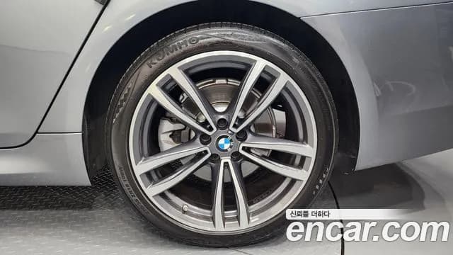 2018 BMW 5Series (G30) 520d xDrive M Sport Package Plus Sold VIN WBAJC5102JG861466 – interior seats 2018 BMW 5Series (G30) 520d xDrive M Sport Package Plus Sold VIN WBAJC5102JG861466 – interior seats