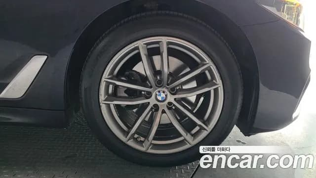 2018 BMW 5Series (G30) 520d xDrive M Sport Package Plus Sold VIN WBAJC5105JWE55271 – photo 14 2018 BMW 5Series (G30) 520d xDrive M Sport Package Plus Sold VIN WBAJC5105JWE55271 – photo 14
