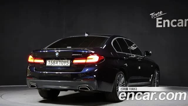 2018 BMW 5Series (G30) 530d M Sport Package Sold VIN WBAJC9100JG943932 – photo 16 2018 BMW 5Series (G30) 530d M Sport Package Sold VIN WBAJC9100JG943932 – photo 16