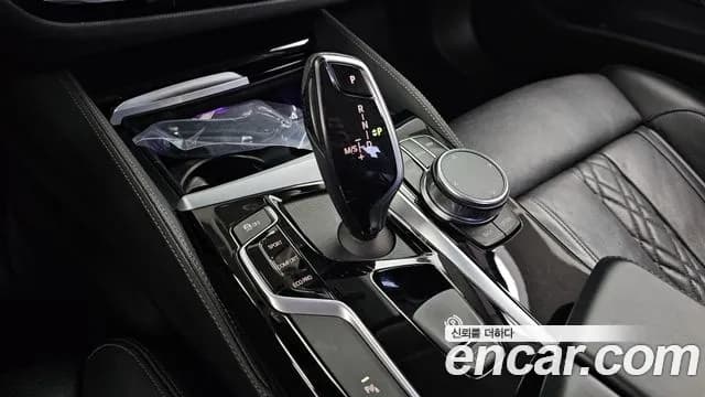 2019 BMW 5Series (G30) 530i Luxury Plus Sold VIN WBAJD3100KB317905 – photo 11 2019 BMW 5Series (G30) 530i Luxury Plus Sold VIN WBAJD3100KB317905 – photo 11