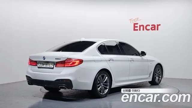 2018 BMW 5Series (G30) 530i M Sport Package Plus Sold VIN WBAJD3101JWC13031 – trunk area 2018 BMW 5Series (G30) 530i M Sport Package Plus Sold VIN WBAJD3101JWC13031 – trunk area