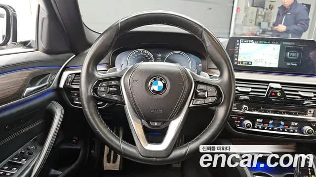 2018 BMW 5Series (G30) 530i M Sport Package Plus Sold VIN WBAJD3101JWC13031 – photo 15 2018 BMW 5Series (G30) 530i M Sport Package Plus Sold VIN WBAJD3101JWC13031 – photo 15