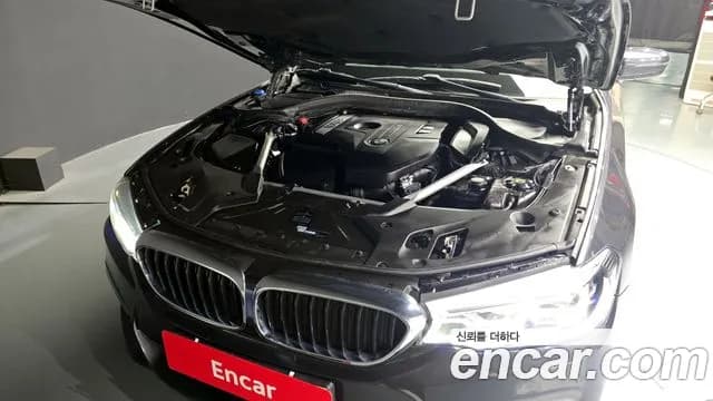 2018 BMW 5Series (G30) 530i M Sport Package Sold VIN WBAJD3104JWC14013 – trunk area 2018 BMW 5Series (G30) 530i M Sport Package Sold VIN WBAJD3104JWC14013 – trunk area