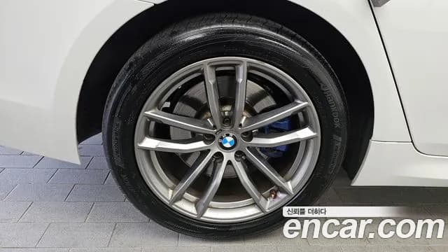 2018 BMW 5Series (G30) 530i M Sport Package Plus Sold VIN WBAJD3108JB316094 – trunk area 2018 BMW 5Series (G30) 530i M Sport Package Plus Sold VIN WBAJD3108JB316094 – trunk area