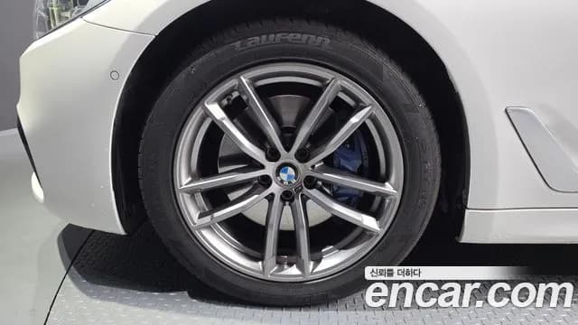 2018 BMW 5Series (G30) 530i M Sport Package Sold VIN WBAJD3109JG970539 – photo 32 2018 BMW 5Series (G30) 530i M Sport Package Sold VIN WBAJD3109JG970539 – photo 32