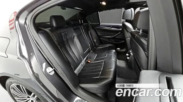 2019 BMW 5 Series (G30) 530i M Sport Package Plus Sold VIN WBAJD310XKB317698 – photo 18 2019 BMW 5 Series (G30) 530i M Sport Package Plus Sold VIN WBAJD310XKB317698 – photo 18