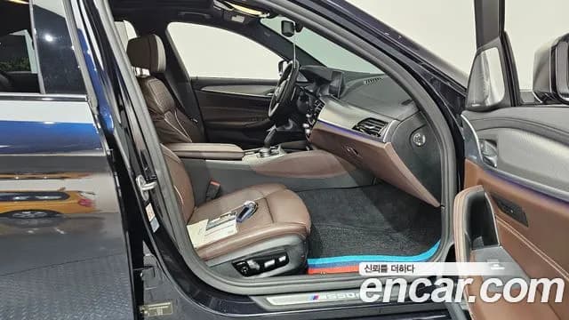 2019 BMW 5 Series (G30) M550d xDrive Sold VIN WBAJD7103KBM20226 – photo 11 2019 BMW 5 Series (G30) M550d xDrive Sold VIN WBAJD7103KBM20226 – photo 11