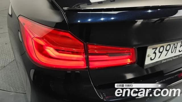 2019 BMW 5 Series (G30) M550d xDrive Sold VIN WBAJD7103KBM20226 – photo 12 2019 BMW 5 Series (G30) M550d xDrive Sold VIN WBAJD7103KBM20226 – photo 12