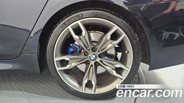 2019 BMW 5 Series (G30) M550d xDrive Sold VIN WBAJD7103KBM20226 – photo 14 2019 BMW 5 Series (G30) M550d xDrive Sold VIN WBAJD7103KBM20226 – photo 14