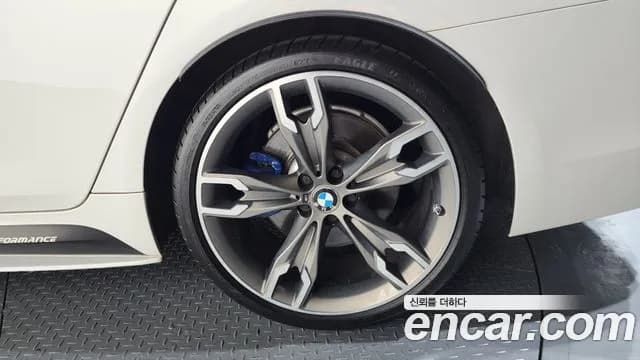 2018 BMW 5Series (G30) M550d xDrive Sold VIN WBAJD7107JBM19644 – front exterior 2018 BMW 5Series (G30) M550d xDrive Sold VIN WBAJD7107JBM19644 – front exterior
