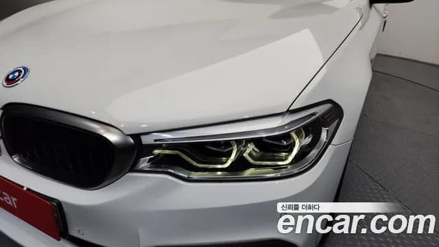 2018 BMW 5Series (G30) M550d xDrive Sold VIN WBAJD7107JBM19644 – exterior detail 2018 BMW 5Series (G30) M550d xDrive Sold VIN WBAJD7107JBM19644 – exterior detail