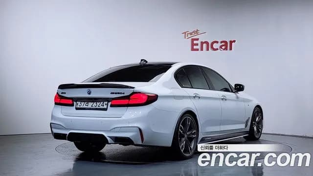 2018 BMW 5Series (G30) M550d xDrive Sold VIN WBAJD7107JBM19644 – photo 12 2018 BMW 5Series (G30) M550d xDrive Sold VIN WBAJD7107JBM19644 – photo 12