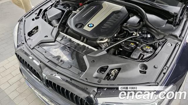 2019 BMW 5Series (G30) M550d xDrive Sold VIN WBAJD7108KBM20304 – exterior detail 2019 BMW 5Series (G30) M550d xDrive Sold VIN WBAJD7108KBM20304 – exterior detail