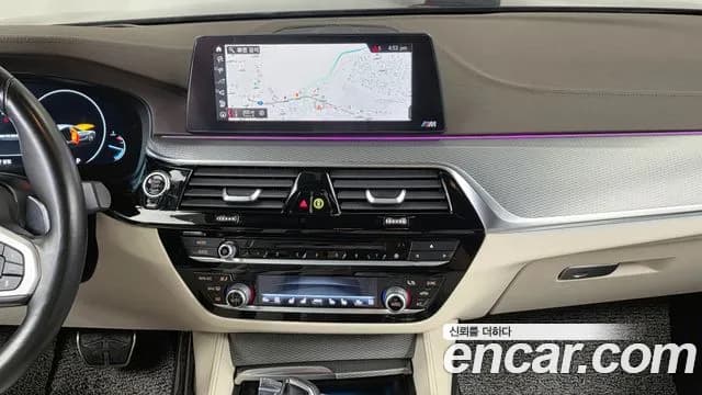 2019 BMW 5Series (G30) M550d xDrive Sold VIN WBAJD7108KBM20304 – photo 20 2019 BMW 5Series (G30) M550d xDrive Sold VIN WBAJD7108KBM20304 – photo 20