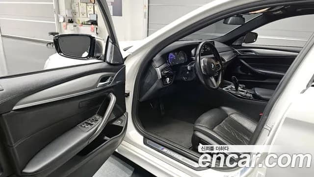 2018 BMW 5Series (G30) M550d xDrive Sold VIN WBAJD7109JBM19922 – dashboard 2018 BMW 5Series (G30) M550d xDrive Sold VIN WBAJD7109JBM19922 – dashboard