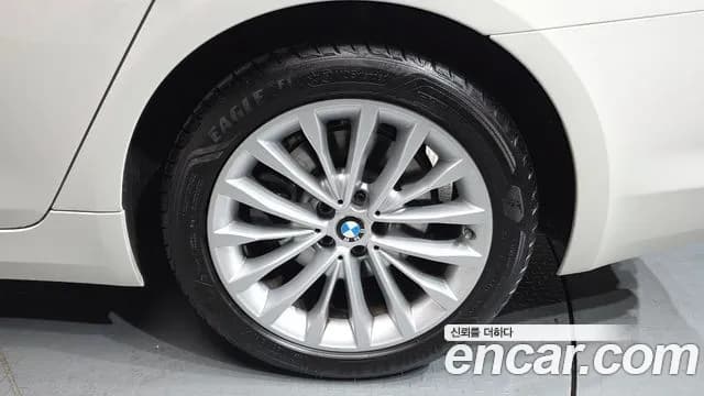 2018 BMW 5Series (G30) 530i xDrive Luxury Plus Sold VIN WBAJD9100JB277259 – photo 16 2018 BMW 5Series (G30) 530i xDrive Luxury Plus Sold VIN WBAJD9100JB277259 – photo 16
