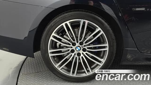 2019 BMW 5 Series (G30) 530i xDrive M Sport Package Plus Sold VIN WBAJD9100KWW11476 – photo 15 2019 BMW 5 Series (G30) 530i xDrive M Sport Package Plus Sold VIN WBAJD9100KWW11476 – photo 15