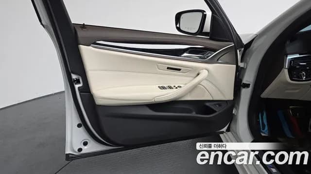 2019 BMW 5 Series (G30) 530i xDrive M Sport Package Plus Sold VIN WBAJD9100KWW12210 – photo 19 2019 BMW 5 Series (G30) 530i xDrive M Sport Package Plus Sold VIN WBAJD9100KWW12210 – photo 19