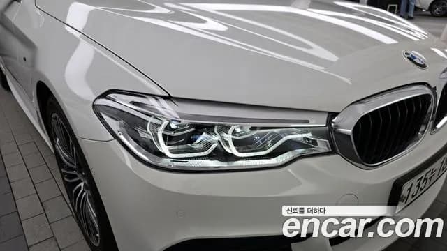 2019 BMW 5Series (G30) 530i xDrive M Sport Package Plus Sold VIN WBAJD9101KWW52196 – side profile 2019 BMW 5Series (G30) 530i xDrive M Sport Package Plus Sold VIN WBAJD9101KWW52196 – side profile
