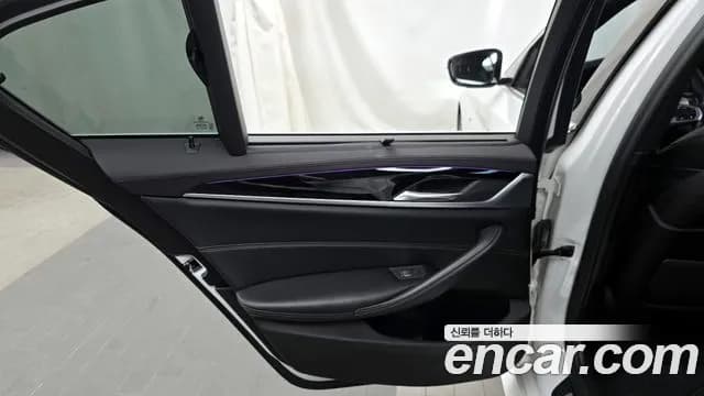 2019 BMW 5Series (G30) 530i xDrive M Sport Package Plus Sold VIN WBAJD9101KWW52196 – photo 24 2019 BMW 5Series (G30) 530i xDrive M Sport Package Plus Sold VIN WBAJD9101KWW52196 – photo 24
