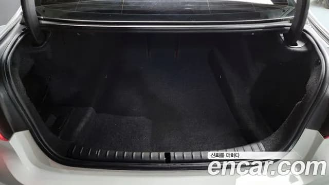 2018 BMW 5Series (G30) 530i xDrive Luxury Plus Sold VIN WBAJD9103JWC83133 – trunk area 2018 BMW 5Series (G30) 530i xDrive Luxury Plus Sold VIN WBAJD9103JWC83133 – trunk area