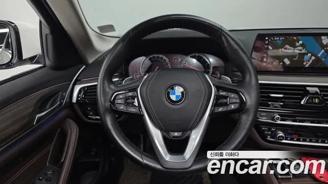 2018 BMW 5Series (G30) 530i xDrive Luxury Plus Sold VIN WBAJD9104JWC83903 – photo 15 2018 BMW 5Series (G30) 530i xDrive Luxury Plus Sold VIN WBAJD9104JWC83903 – photo 15