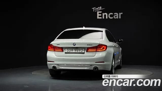 2018 BMW 5 Series (G30) 530i xDrive Luxury Plus Sold VIN WBAJD9105JWC83215 – front exterior 2018 BMW 5 Series (G30) 530i xDrive Luxury Plus Sold VIN WBAJD9105JWC83215 – front exterior