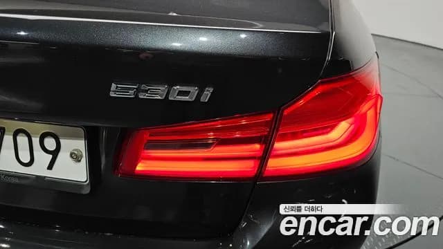 2018 BMW 5 Series (G30) 530i xDrive Luxury Plus Sold VIN WBAJD9107JWC82759 – photo 28 2018 BMW 5 Series (G30) 530i xDrive Luxury Plus Sold VIN WBAJD9107JWC82759 – photo 28