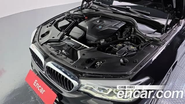 2017 BMW 5 Series (G30) 530i xDrive M Sport Package Plus Sold VIN WBAJD9108HG477142 – photo 25 2017 BMW 5 Series (G30) 530i xDrive M Sport Package Plus Sold VIN WBAJD9108HG477142 – photo 25