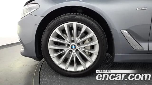 2018 BMW 5Series (G30) 530i xDrive Luxury Plus Sold VIN WBAJD9109JWC83556 – engine bay 2018 BMW 5Series (G30) 530i xDrive Luxury Plus Sold VIN WBAJD9109JWC83556 – engine bay