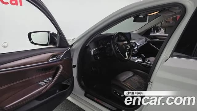 2019 BMW 5Series (G30) 520d Luxury Plus Sold VIN WBAJF3107KWW43543 – photo 19 2019 BMW 5Series (G30) 520d Luxury Plus Sold VIN WBAJF3107KWW43543 – photo 19