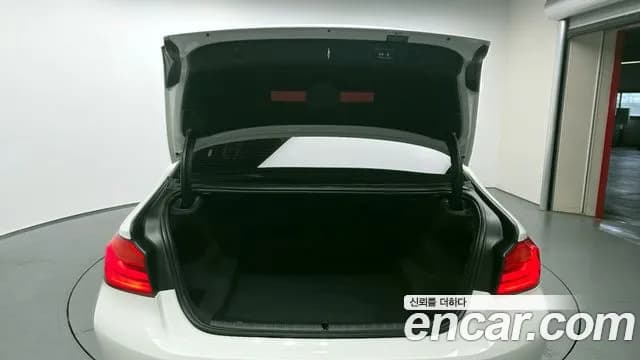2020 BMW 5Series (G30) 520d Luxury Plus Sold VIN WBAJF3108LCE24502 – undercarriage 2020 BMW 5Series (G30) 520d Luxury Plus Sold VIN WBAJF3108LCE24502 – undercarriage