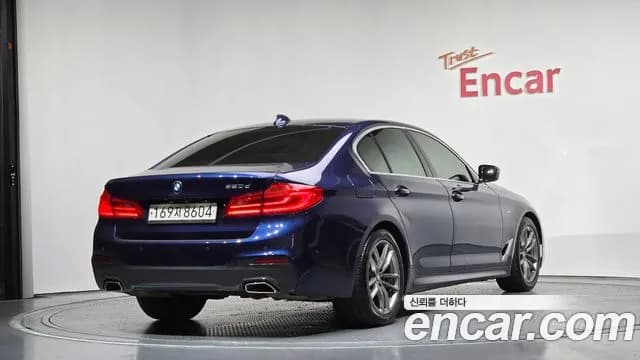 2020 BMW 5 Series (G30) 520d M Sport Package Plus Sold VIN WBAJF3109LCD32069 – side profile 2020 BMW 5 Series (G30) 520d M Sport Package Plus Sold VIN WBAJF3109LCD32069 – side profile