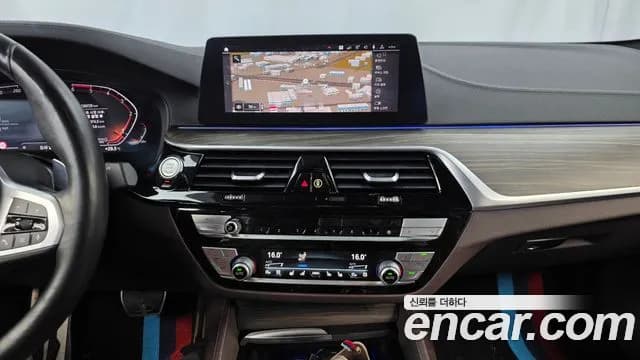 2020 BMW 5 Series (G30) 520d M Sport Package Plus Sold VIN WBAJF3109LCD32069 – photo 16 2020 BMW 5 Series (G30) 520d M Sport Package Plus Sold VIN WBAJF3109LCD32069 – photo 16