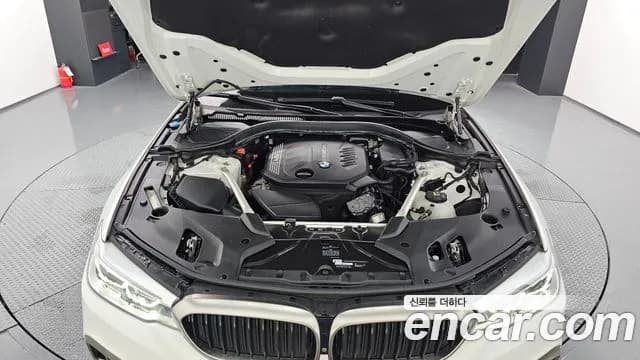 2020 BMW 5Series (G30) 520d M Sport Package Plus Sold VIN WBAJF5108LCE87823 – interior seats 2020 BMW 5Series (G30) 520d M Sport Package Plus Sold VIN WBAJF5108LCE87823 – interior seats