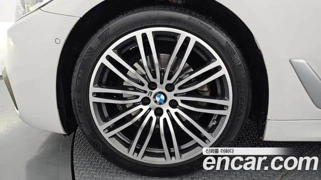 2020 BMW 5Series (G30) 520d M Sport Package Plus Sold VIN WBAJF5108LCE87823 – photo 16 2020 BMW 5Series (G30) 520d M Sport Package Plus Sold VIN WBAJF5108LCE87823 – photo 16