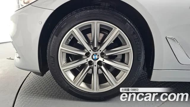 2018 BMW 5Series (G30) 520i Luxury Sold VIN WBAJK7100JBP72359 – photo 19 2018 BMW 5Series (G30) 520i Luxury Sold VIN WBAJK7100JBP72359 – photo 19