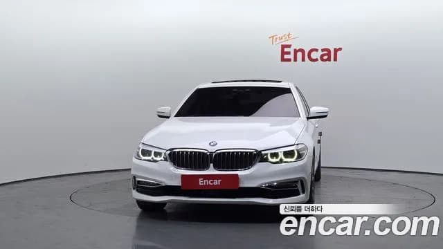 2018 BMW 5 Series (G30) 520i Luxury Sold VIN WBAJK7102JBH23750 – trunk area 2018 BMW 5 Series (G30) 520i Luxury Sold VIN WBAJK7102JBH23750 – trunk area