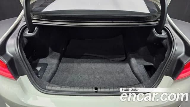 2018 BMW 5Series (G30) 520i Luxury Sold VIN WBAJK7108JBP71427 – interior seats 2018 BMW 5Series (G30) 520i Luxury Sold VIN WBAJK7108JBP71427 – interior seats