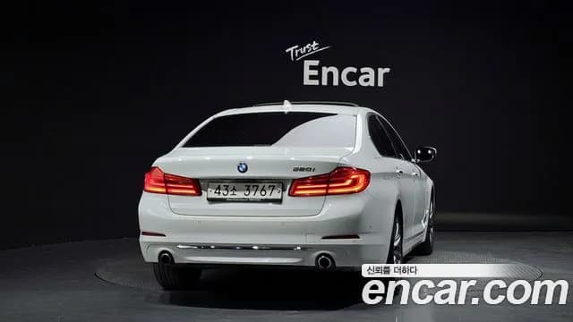2018 BMW 5Series (G30) 520i Luxury Sold VIN WBAJK7108JBP72786 – photo 12 2018 BMW 5Series (G30) 520i Luxury Sold VIN WBAJK7108JBP72786 – photo 12