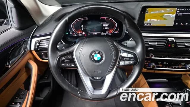 2020 BMW 5 Series (G30) 520i Luxury Sold VIN WBAJK9100LCD07057 – side profile 2020 BMW 5 Series (G30) 520i Luxury Sold VIN WBAJK9100LCD07057 – side profile