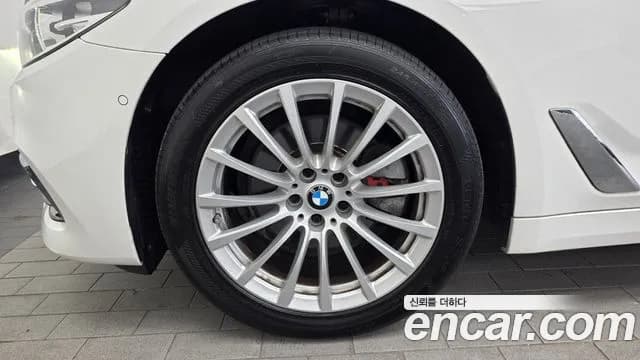 2020 BMW 5Series (G30) 520i Luxury Sold VIN WBAJK9100LCD22349 – photo 19 2020 BMW 5Series (G30) 520i Luxury Sold VIN WBAJK9100LCD22349 – photo 19
