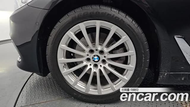 2020 BMW 5Series (G30) 520i Luxury Sold VIN WBAJK9100LCD89582 – photo 13 2020 BMW 5Series (G30) 520i Luxury Sold VIN WBAJK9100LCD89582 – photo 13