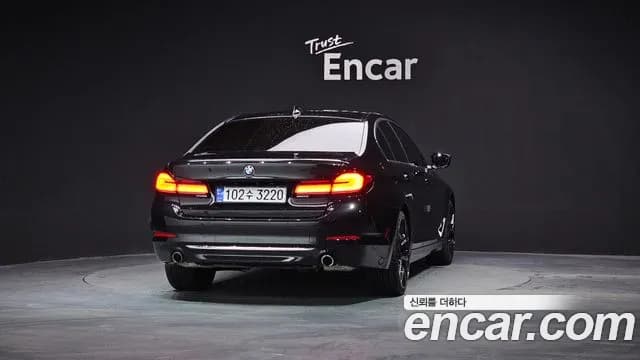 2020 BMW 5Series (G30) 520i Luxury Sold VIN WBAJK9101LBR78742 – rear exterior 2020 BMW 5Series (G30) 520i Luxury Sold VIN WBAJK9101LBR78742 – rear exterior