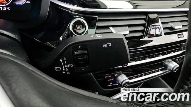 2020 BMW 5Series (G30) 520i Luxury Sold VIN WBAJK9103LCD30655 – photo 19 2020 BMW 5Series (G30) 520i Luxury Sold VIN WBAJK9103LCD30655 – photo 19