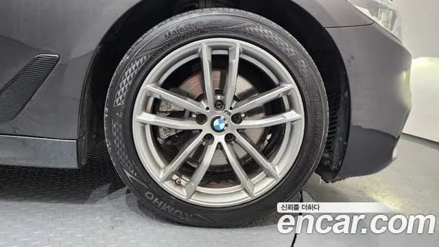 2020 BMW 5Series (G30) 520i M Sport Sold VIN WBAJK9103LCE84038 – trunk area 2020 BMW 5Series (G30) 520i M Sport Sold VIN WBAJK9103LCE84038 – trunk area