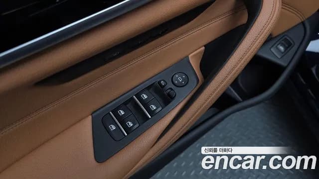 2020 BMW 5Series (G30) 520i Luxury Sold VIN WBAJK9104LCE02835 – photo 15 2020 BMW 5Series (G30) 520i Luxury Sold VIN WBAJK9104LCE02835 – photo 15