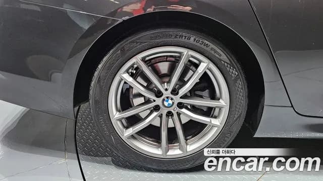 2020 BMW 5Series (G30) 520i M Sport Sold VIN WBAJK9104LCE83948 – photo 19 2020 BMW 5Series (G30) 520i M Sport Sold VIN WBAJK9104LCE83948 – photo 19