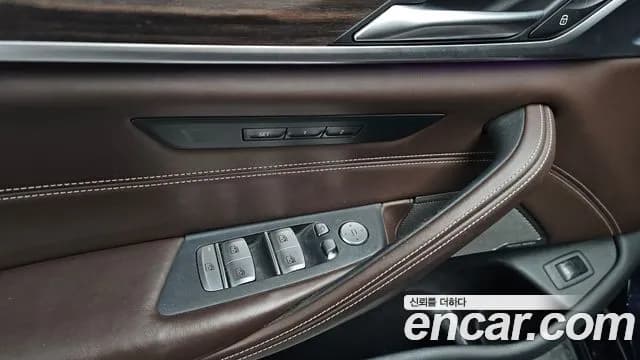 2020 BMW 5Series (G30) 520i Luxury Sold VIN WBAJK9105LCE88088 – photo 18 2020 BMW 5Series (G30) 520i Luxury Sold VIN WBAJK9105LCE88088 – photo 18